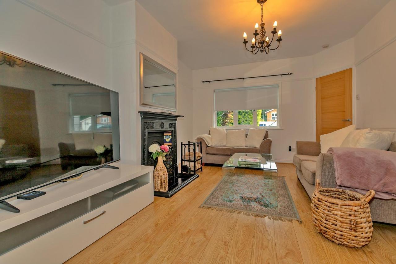 Finest Retreats - Debarnes House Villa Solihull Eksteriør billede